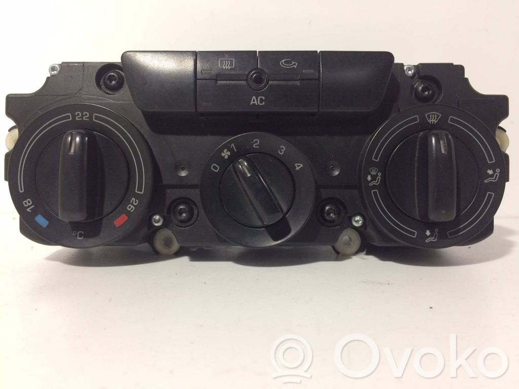 Skoda Octavia Mk2 (1Z) Unitate control climatizare 
