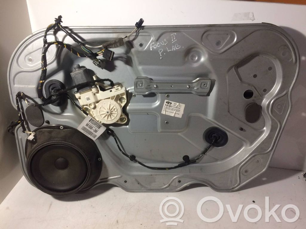 Ford Focus Regulador de puerta delantera con motor 