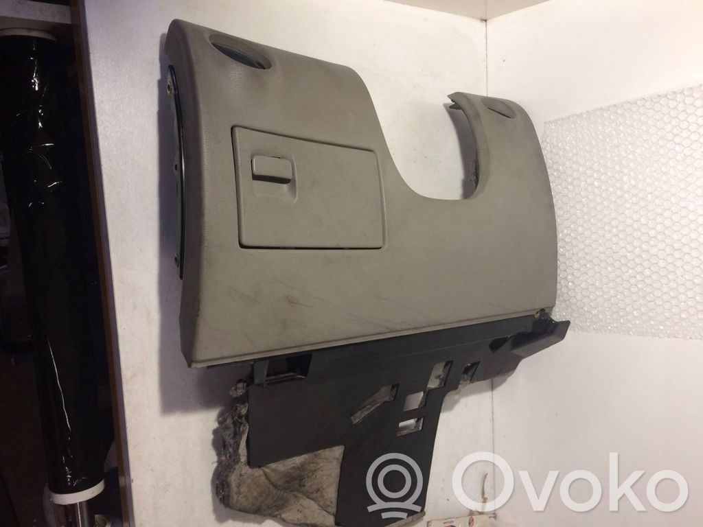 Dashboard lower bottom trim panel   4E1857005B
