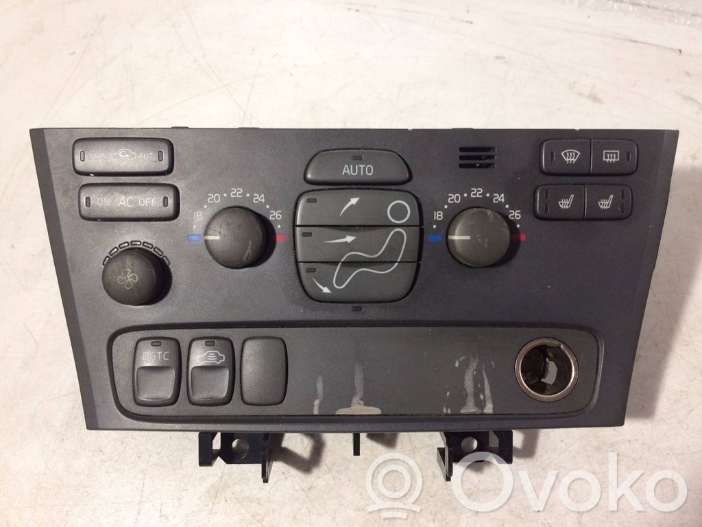 Volvo V70 Climate control unit 