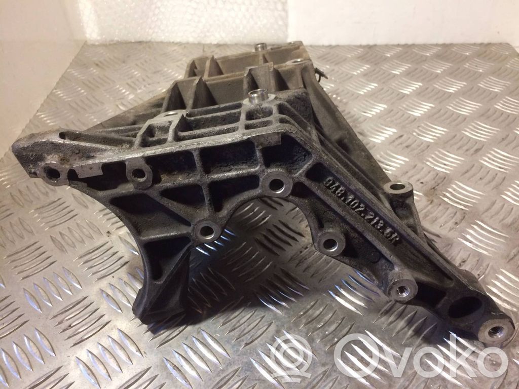 Soporte de montaje del motor   9481022136R