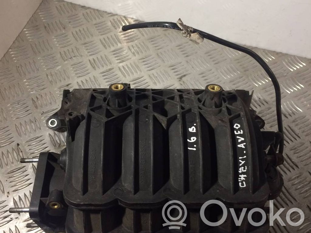 Chevrolet Aveo Colector de admisión 