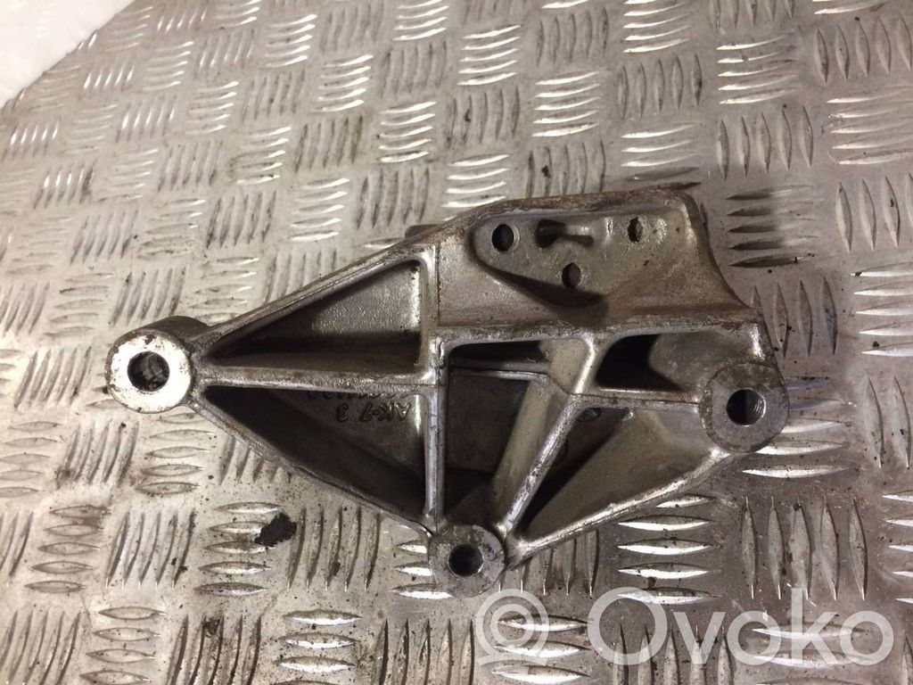 Mitsubishi Space Star Gearbox mounting bracket 