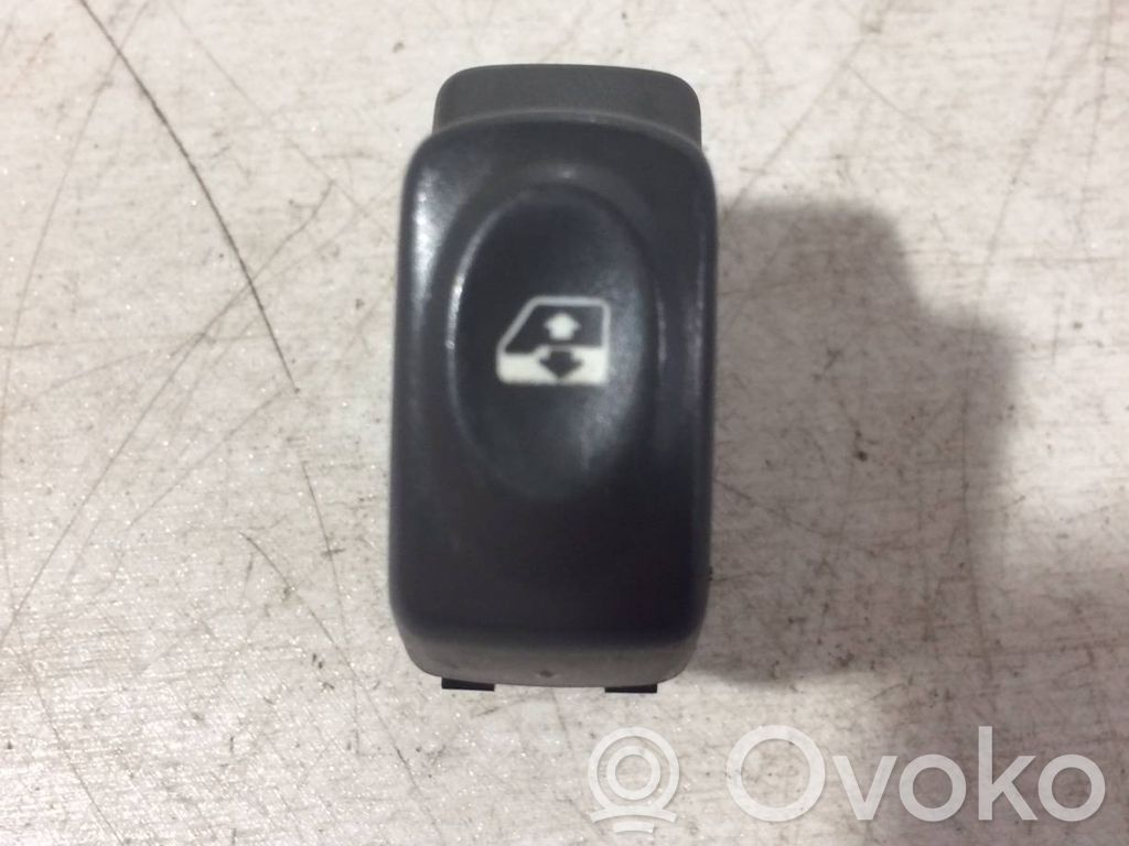 Renault Scenic I Interruptor del elevalunas eléctrico 