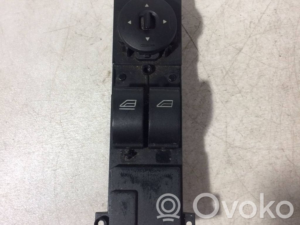 Ford Focus Electric window control switch 