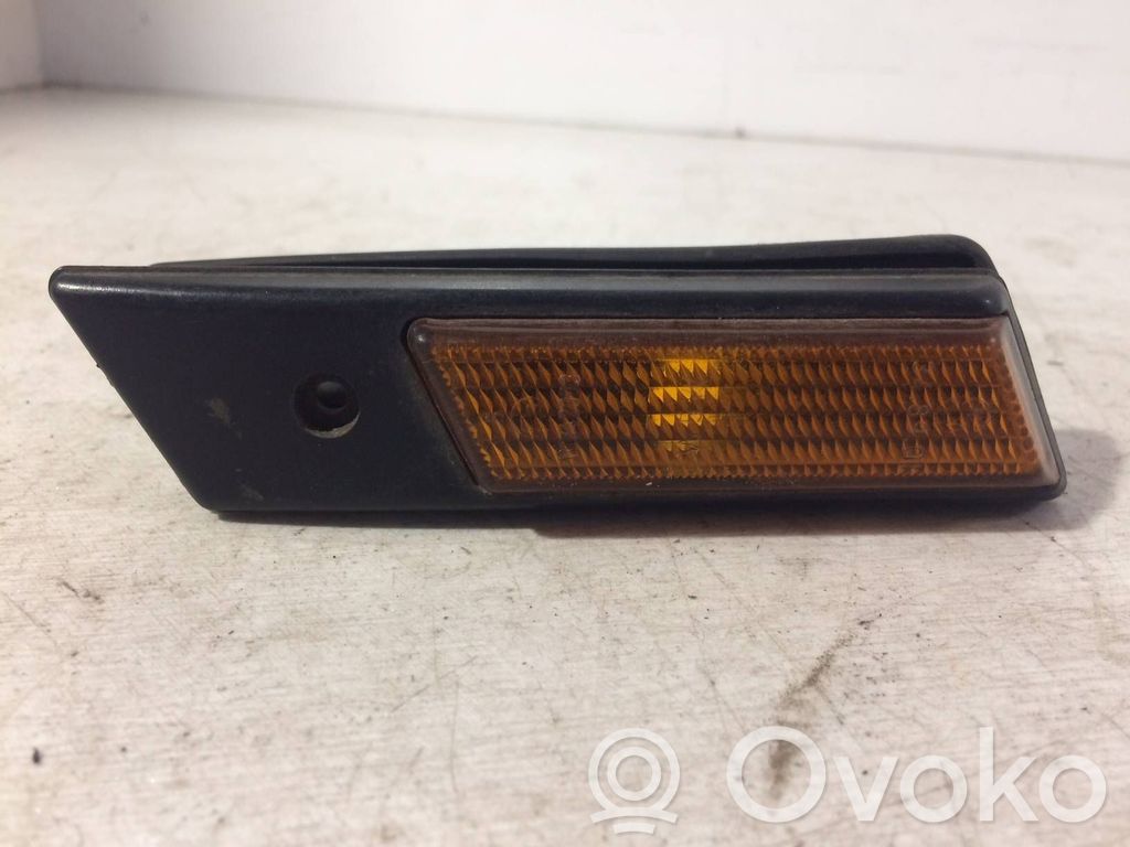 BMW 5 E34 Front fender indicator light 