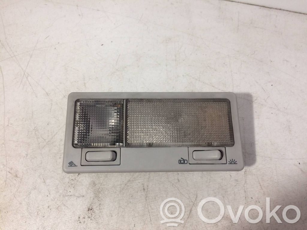 Volkswagen PASSAT B4 Luz del asiento delantero 