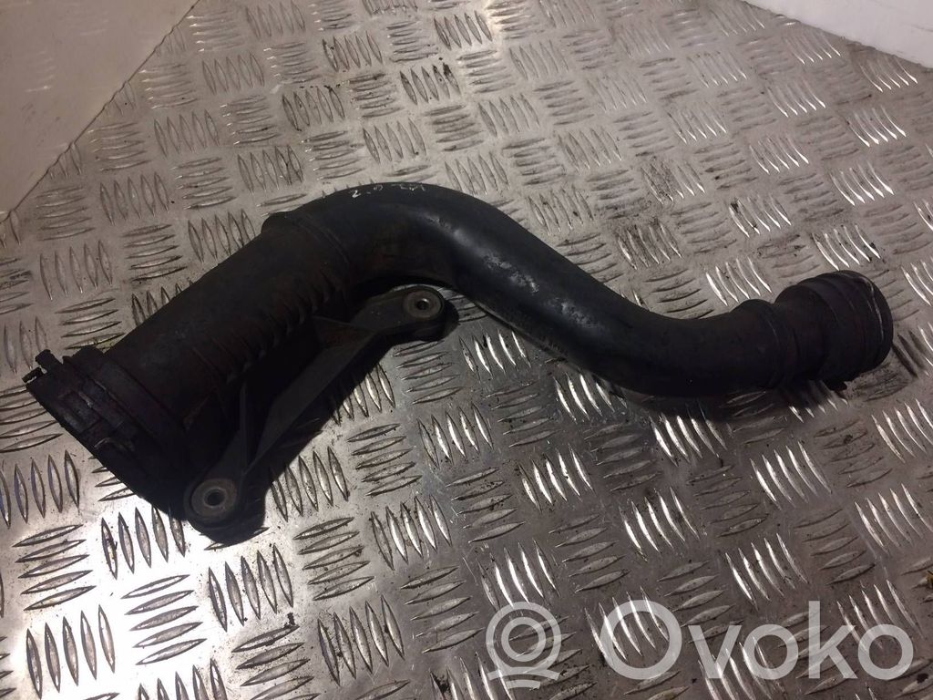Volkswagen PASSAT B6 Intercooler hose/pipe 