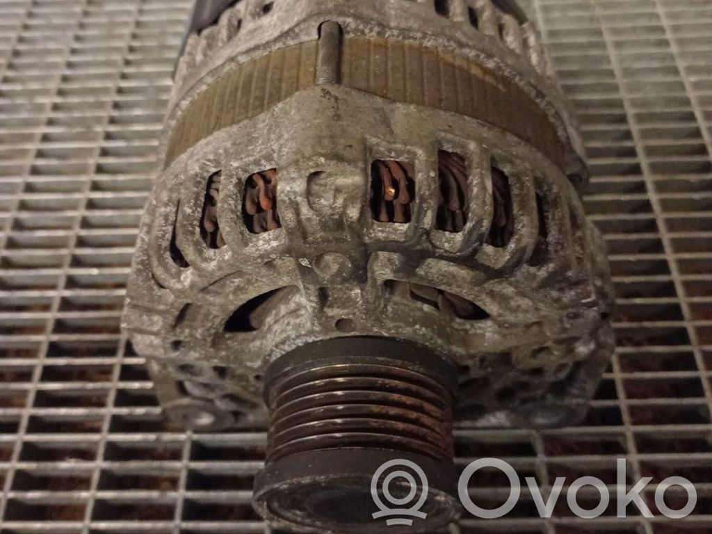 Nissan Qashqai Generatore/alternatore 