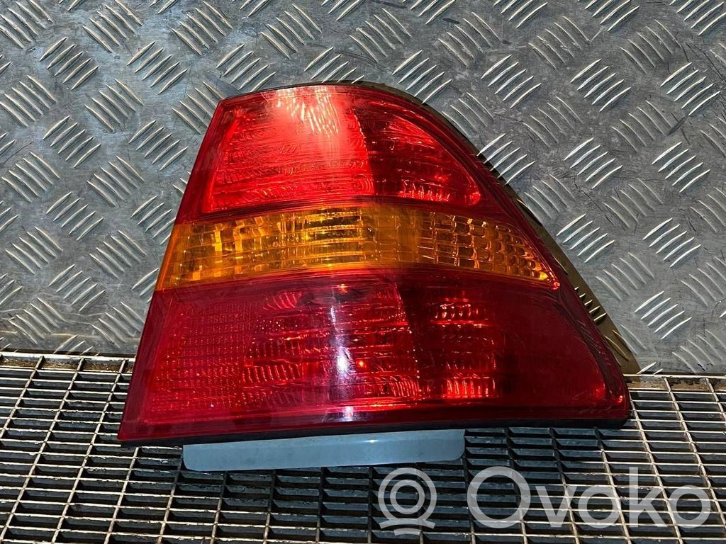 Lexus LS 430 Luz trasera/de freno 