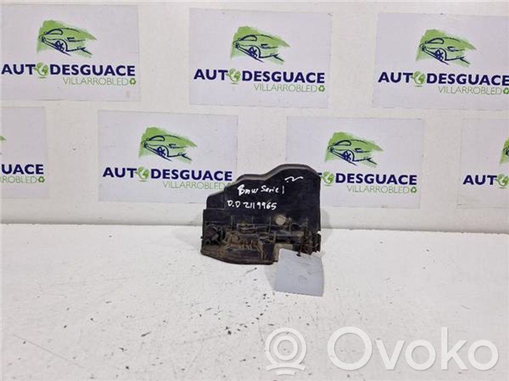 Front door lock   7167074