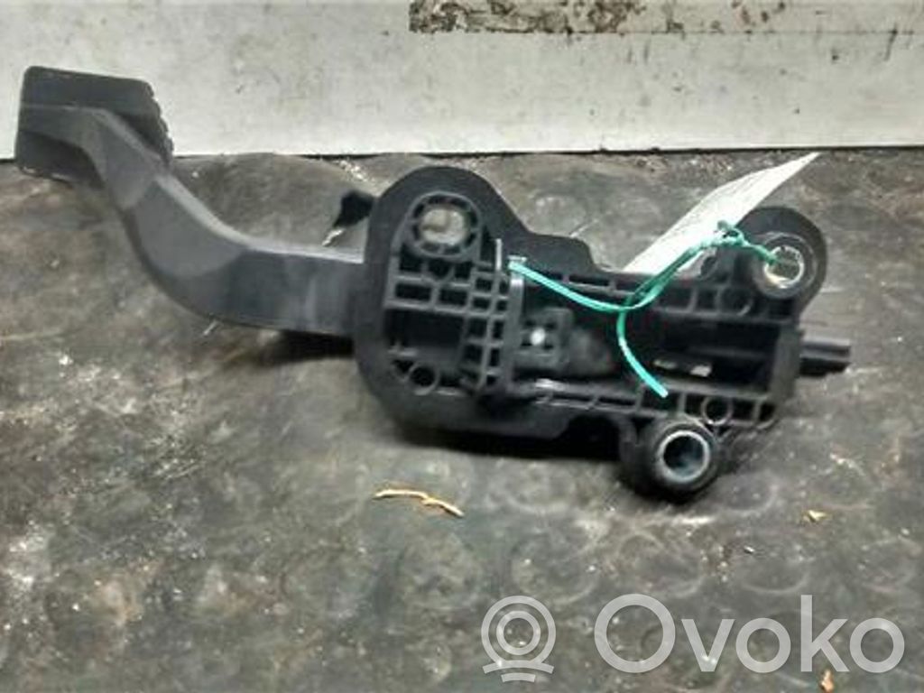 Dodge Caliber Accelerator throttle pedal 