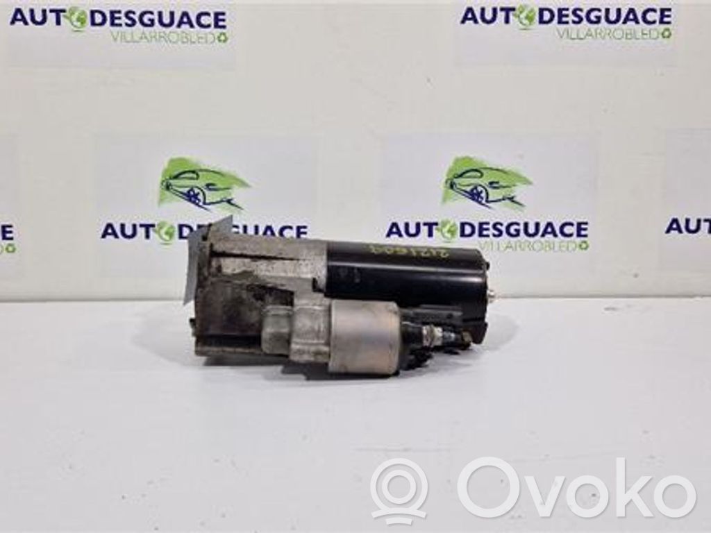 Audi A4 S4 B5 8D Starteris 