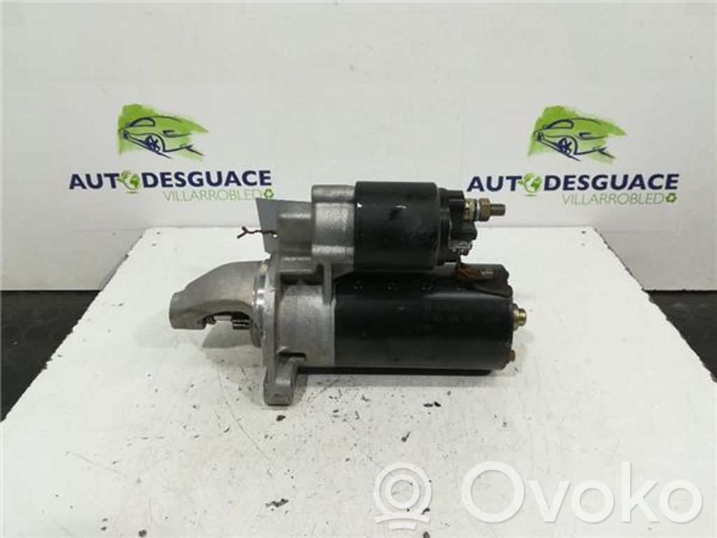 Audi A4 S4 B5 8D Starteris 