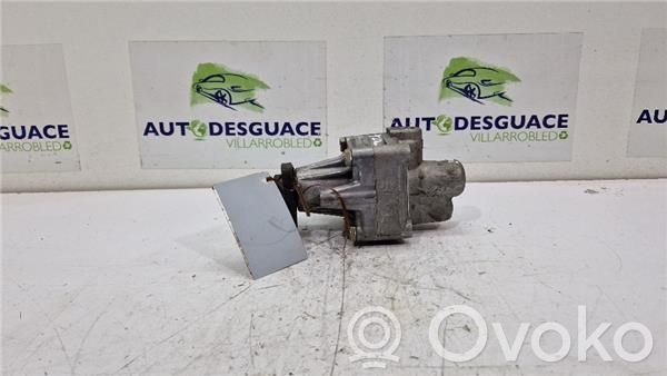 Ohjaustehostimen pumppu   4D0145155L,7681955295