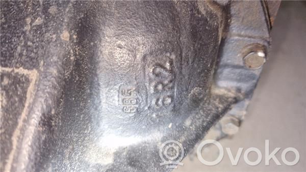 Front differential   685,6R2