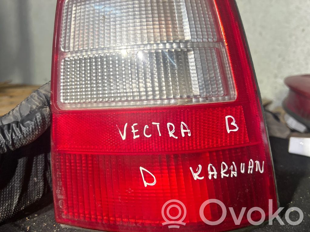 Opel Vectra B Lampă spate în caroserie 