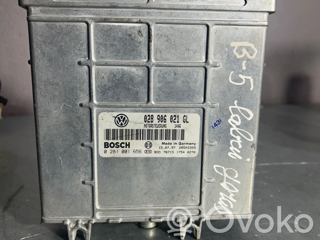 Volkswagen PASSAT B5 Engine control unit/module 