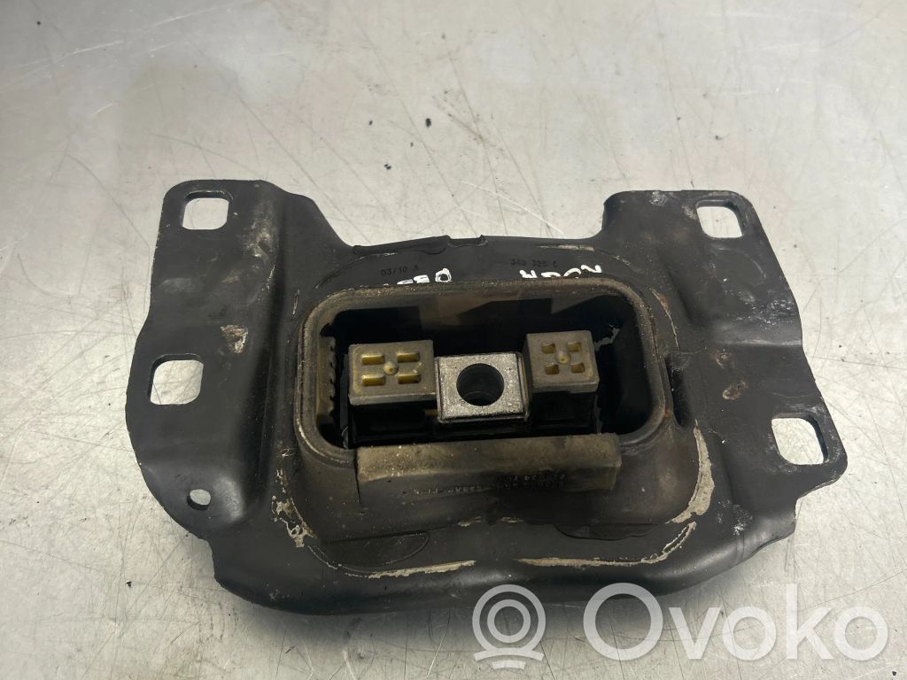 Ford Kuga I Engine mount bracket 
