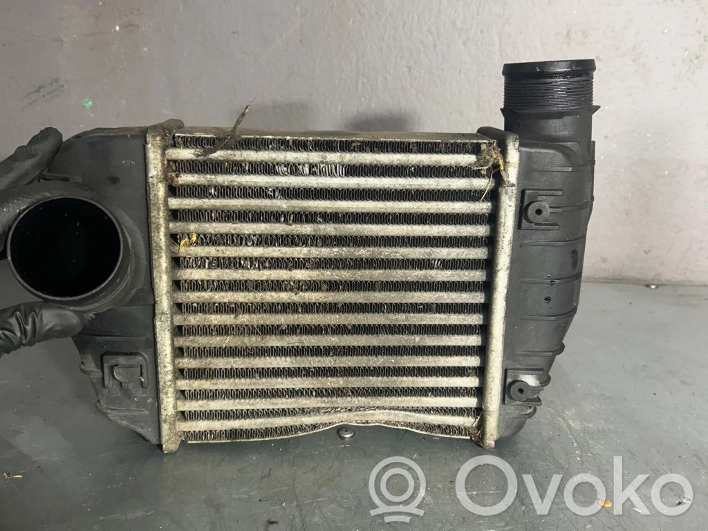 Audi A6 S6 C6 4F Interkūlerio radiatorius 