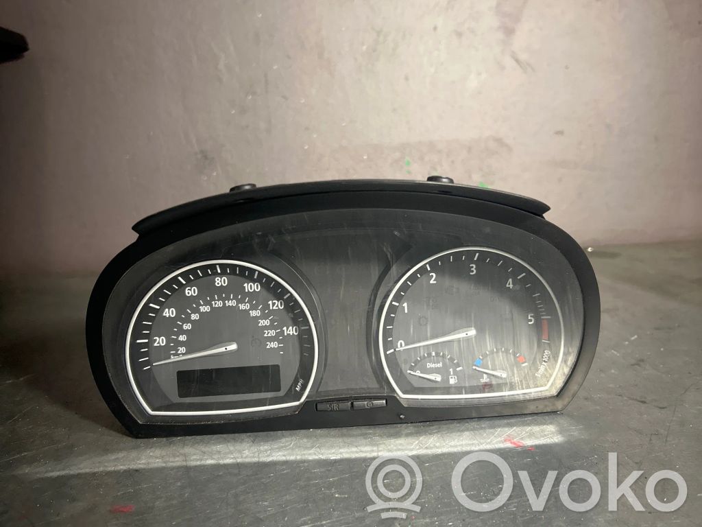 BMW X3 E83 Speedometer (instrument cluster) 