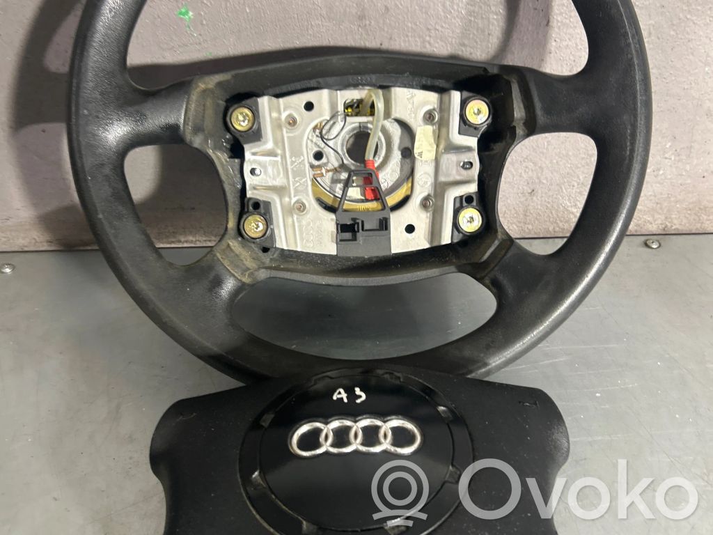 Audi A3 S3 8L Ohjauspyörä 