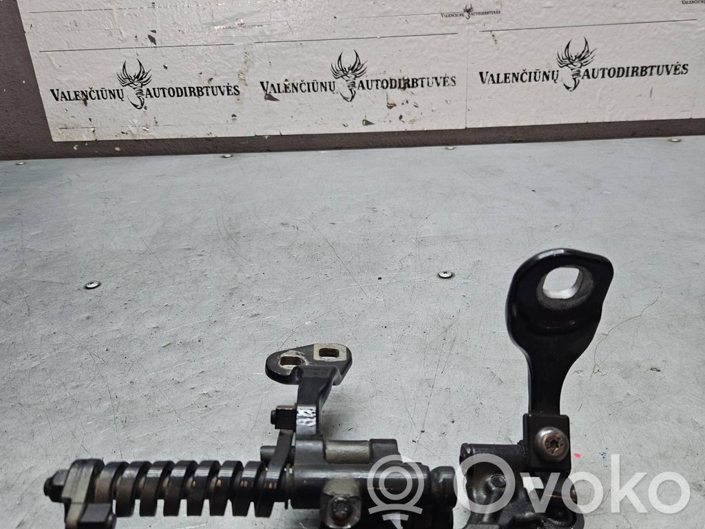 BMW 3 E90 E91 Tailgate/trunk/boot hinge 
