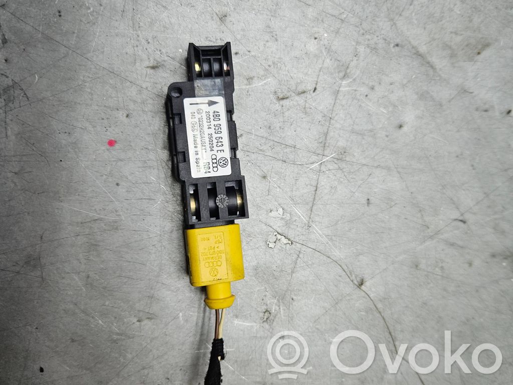 Audi A3 S3 8P Czujnik uderzenia Airbag 
