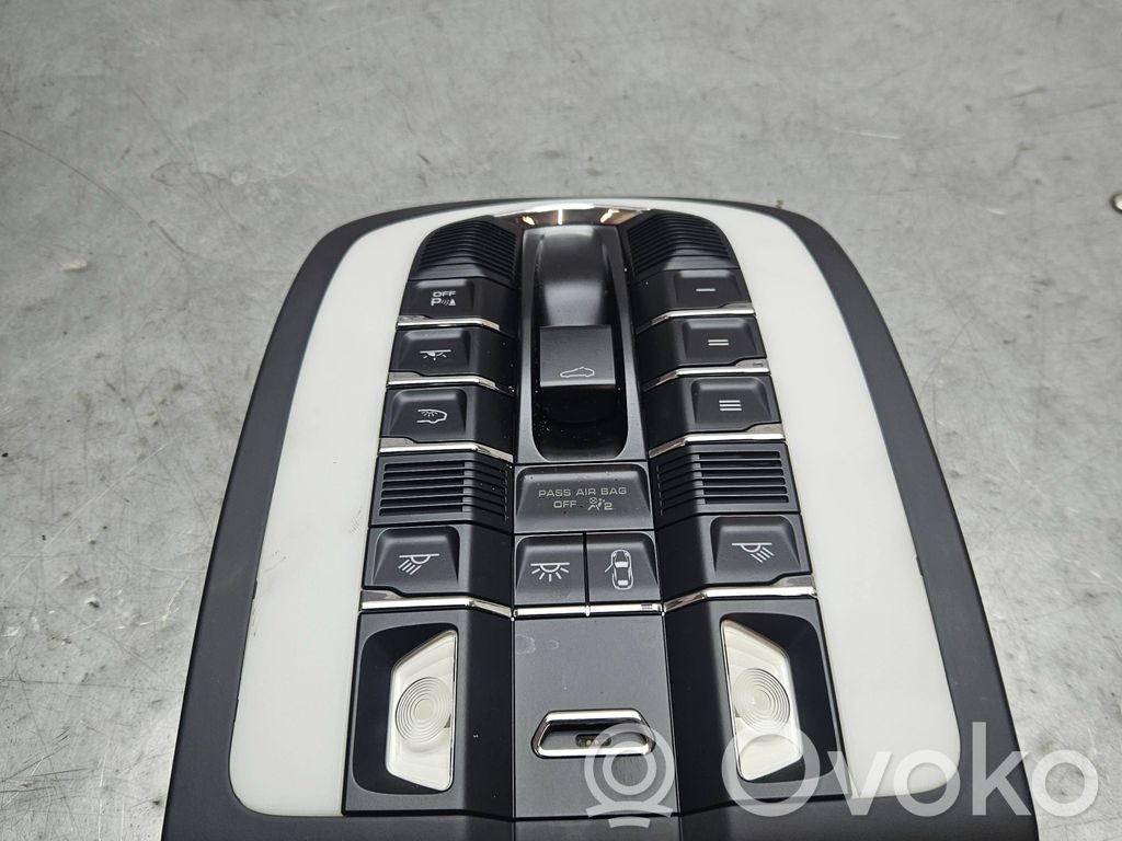 Porsche Cayenne (92A) Lampă scaun față 