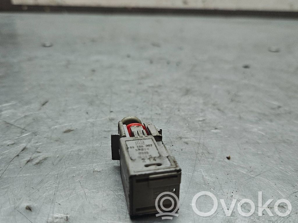 Opel Meriva A Clutch pedal sensor 