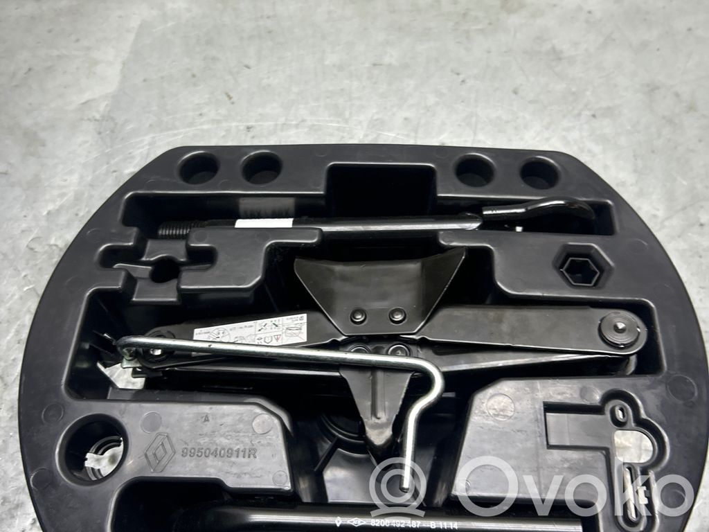 Renault Captur Tool set 