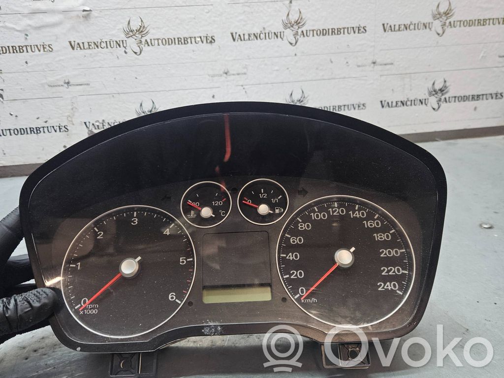Ford Focus C-MAX Speedometer (instrument cluster) 