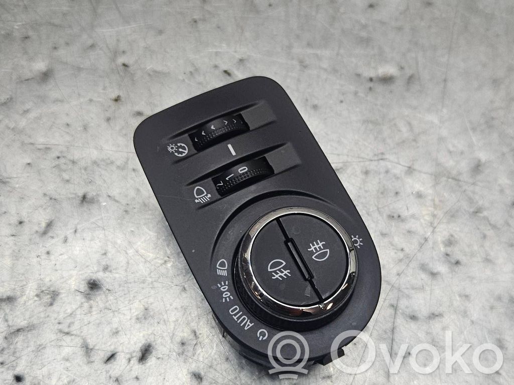 Opel Corsa E Light switch 