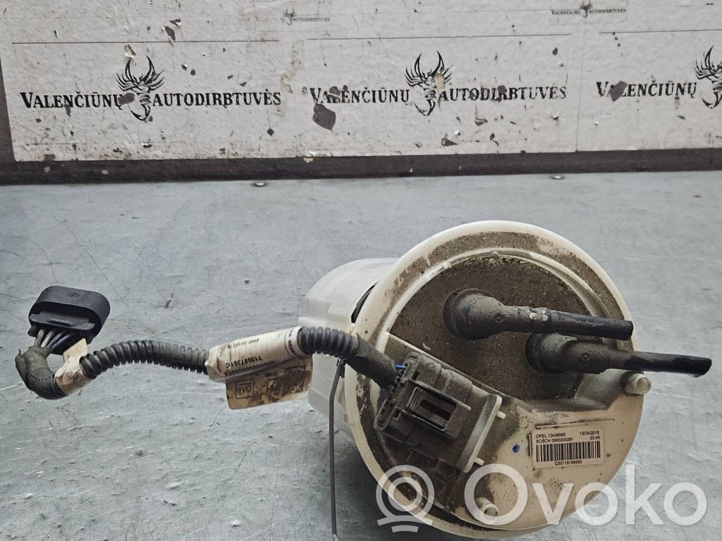 Opel Corsa E Degalų siurblys (degalų bake) 