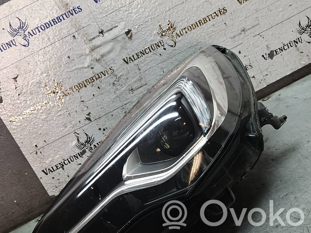 Opel Astra K Lampa przednia 