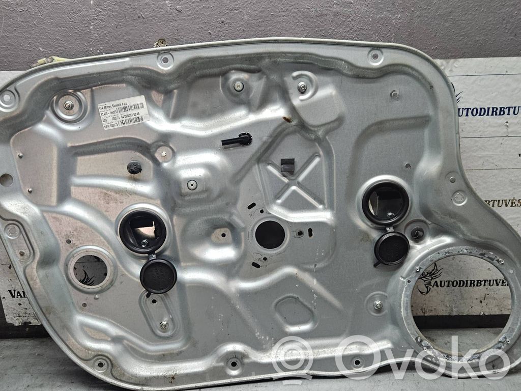 KIA Ceed Front window lifting mechanism without motor 
