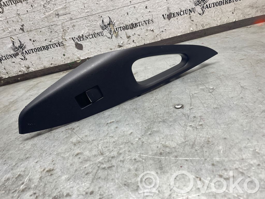 Electric window control switch   7427202820,EC0834