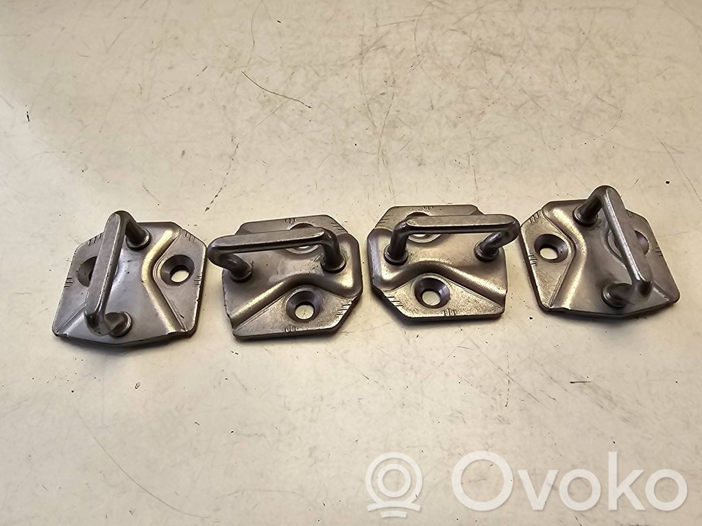 Front door lock loop/hook striker   31391832,AM5AA21982AA