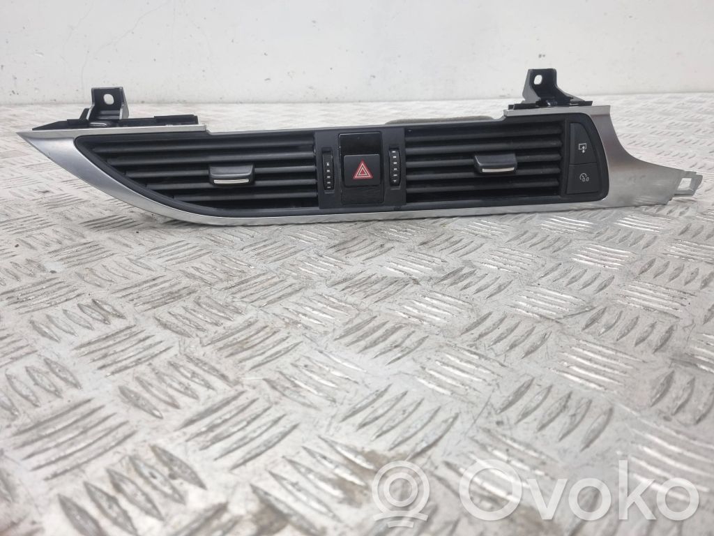 Audi A6 S6 C7 4G Dysze / Kratki środkowego nawiewu deski rozdzielczej 