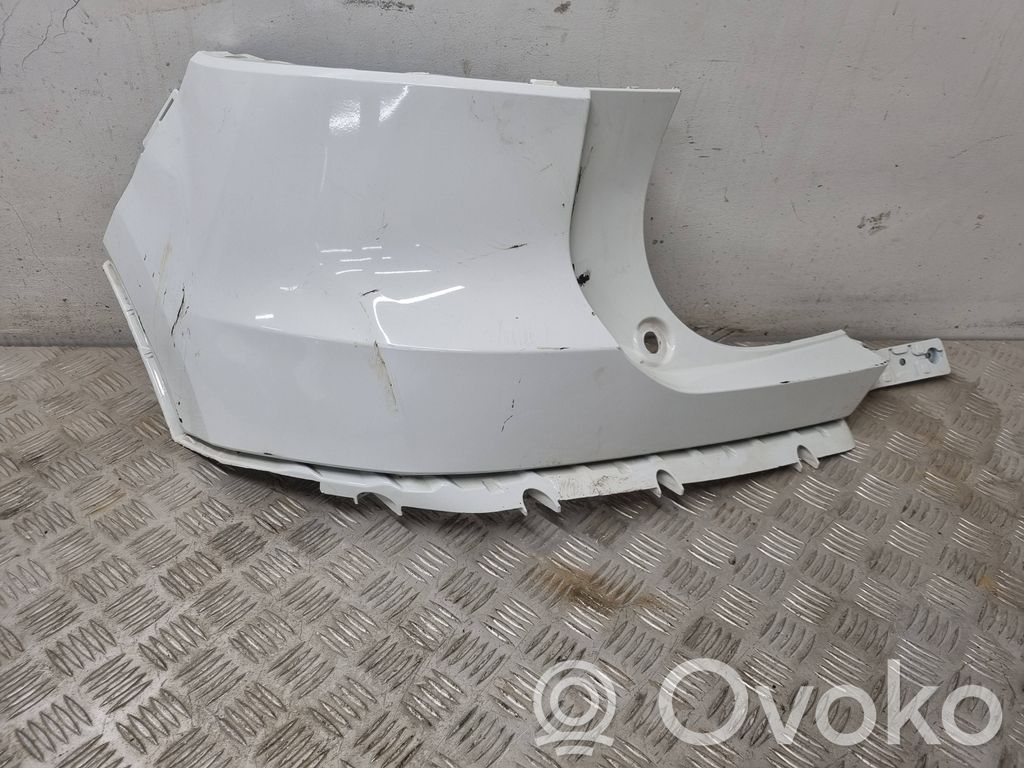 Volvo XC40 Moldura de la esquina del parachoques trasero 