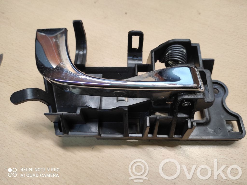 Cadillac SRX Rear door interior handle 