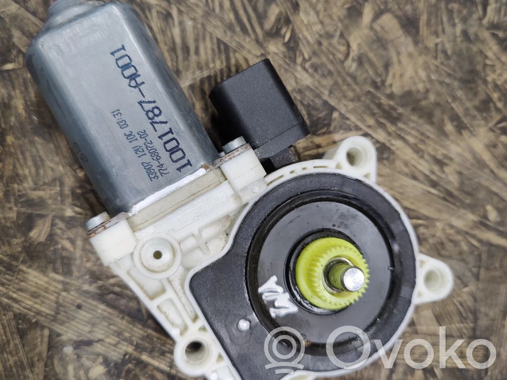 Jeep Cherokee Priekinio lango pakelėjo varikliukas 