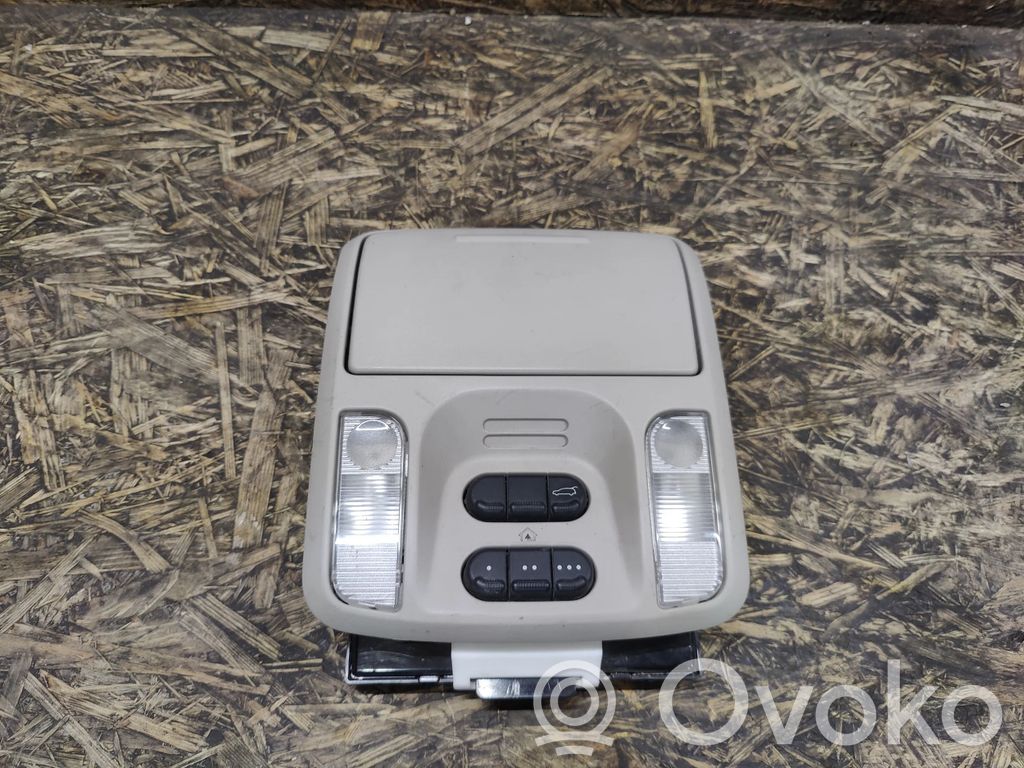 Chrysler Pacifica Front seat light 