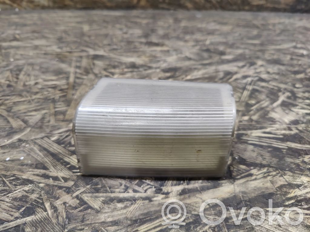 Chrysler Pacifica Éclairage intérieur porte avant 