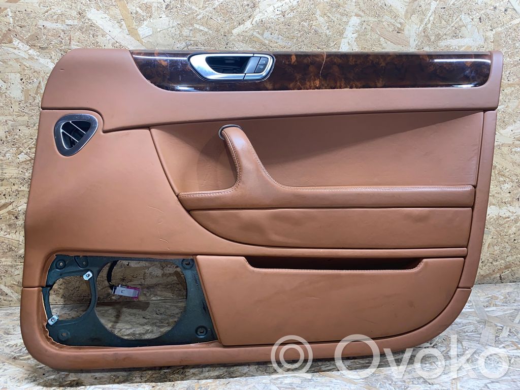 Bentley Flying Spur Boczki / Poszycie drzwi przednich 