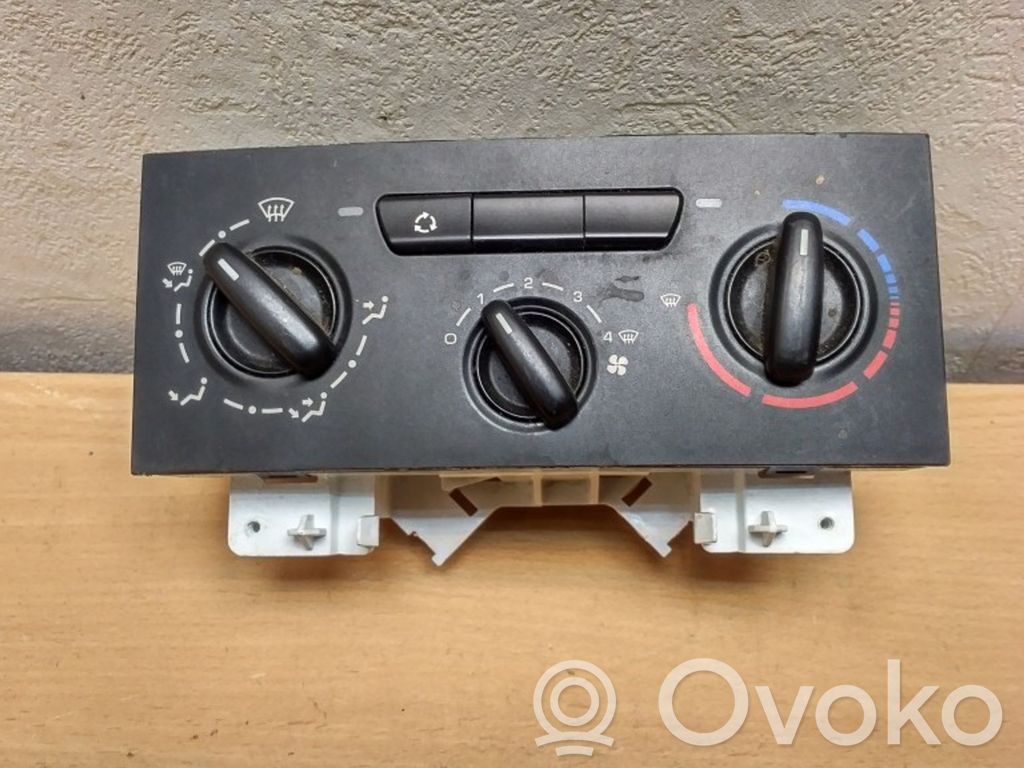 Peugeot Expert Climate control unit 