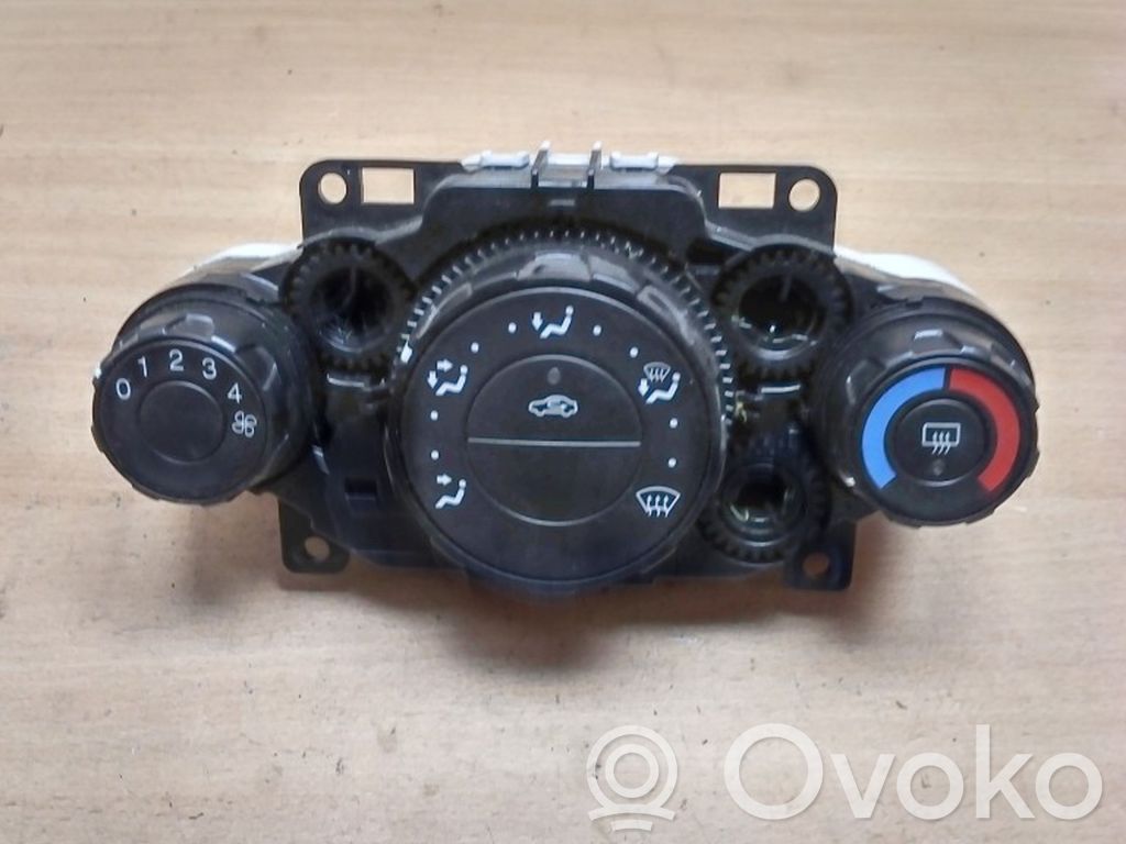 Ford Fiesta Climate control unit 