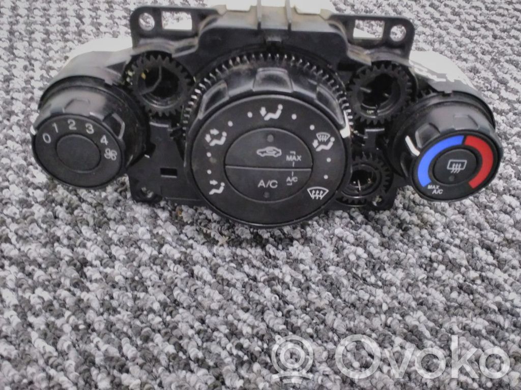 Ford Fiesta Climate control unit 