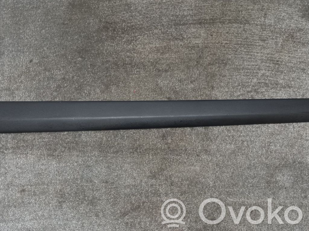 Opel Combo D Priekšpusē durvju dekoratīvā apdare (moldings) 