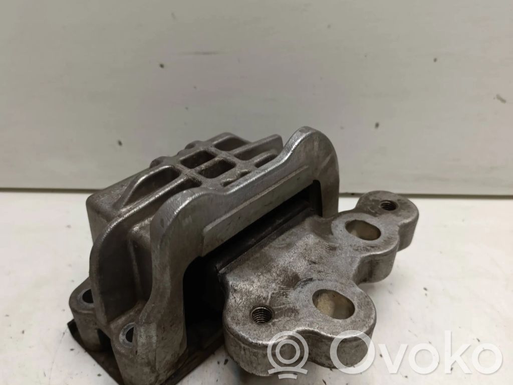 Ford Transit Custom Engine mount bracket 